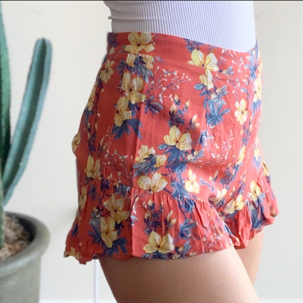 Hibiscus Floral Shorts